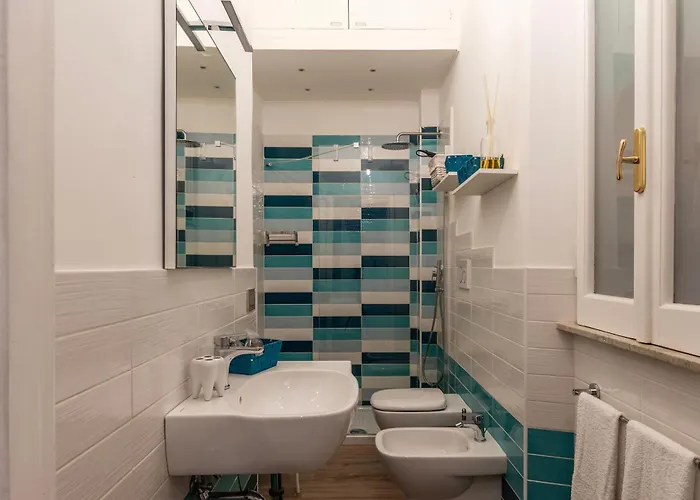 Guesthost - Piazza Di Turquoise Apartament *
